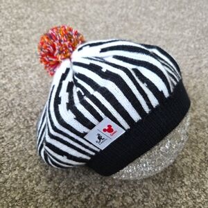 NWT Kangol x Disney Ink Beret Cap with Pom Pom Hat Black & White Born British‎